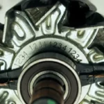 A close up of the gears on an engine